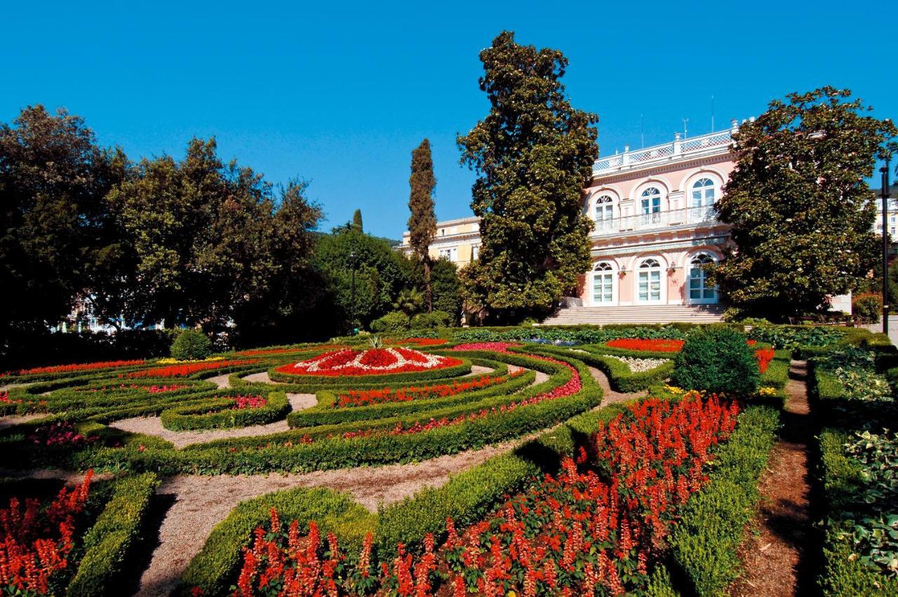 Apartments Anita Near Opatija With Private Parking Matulji Exterior foto